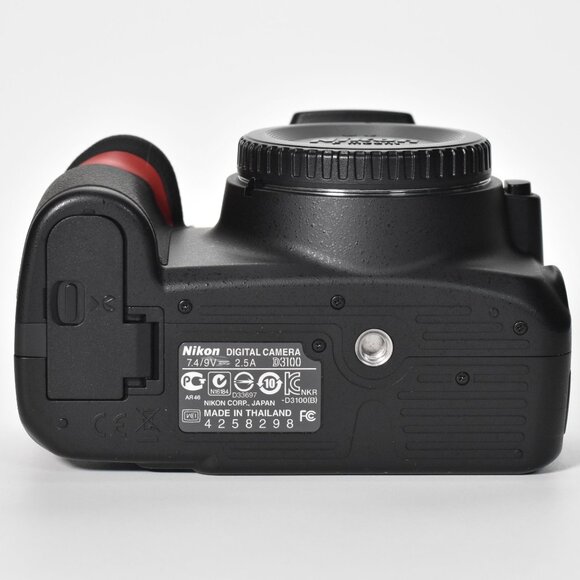 Nikon D3100 Digital SLR Camera 14.2MP 18-55mm Lens HD Video 935 Clicks 32GB SD - Picture 9 of 16